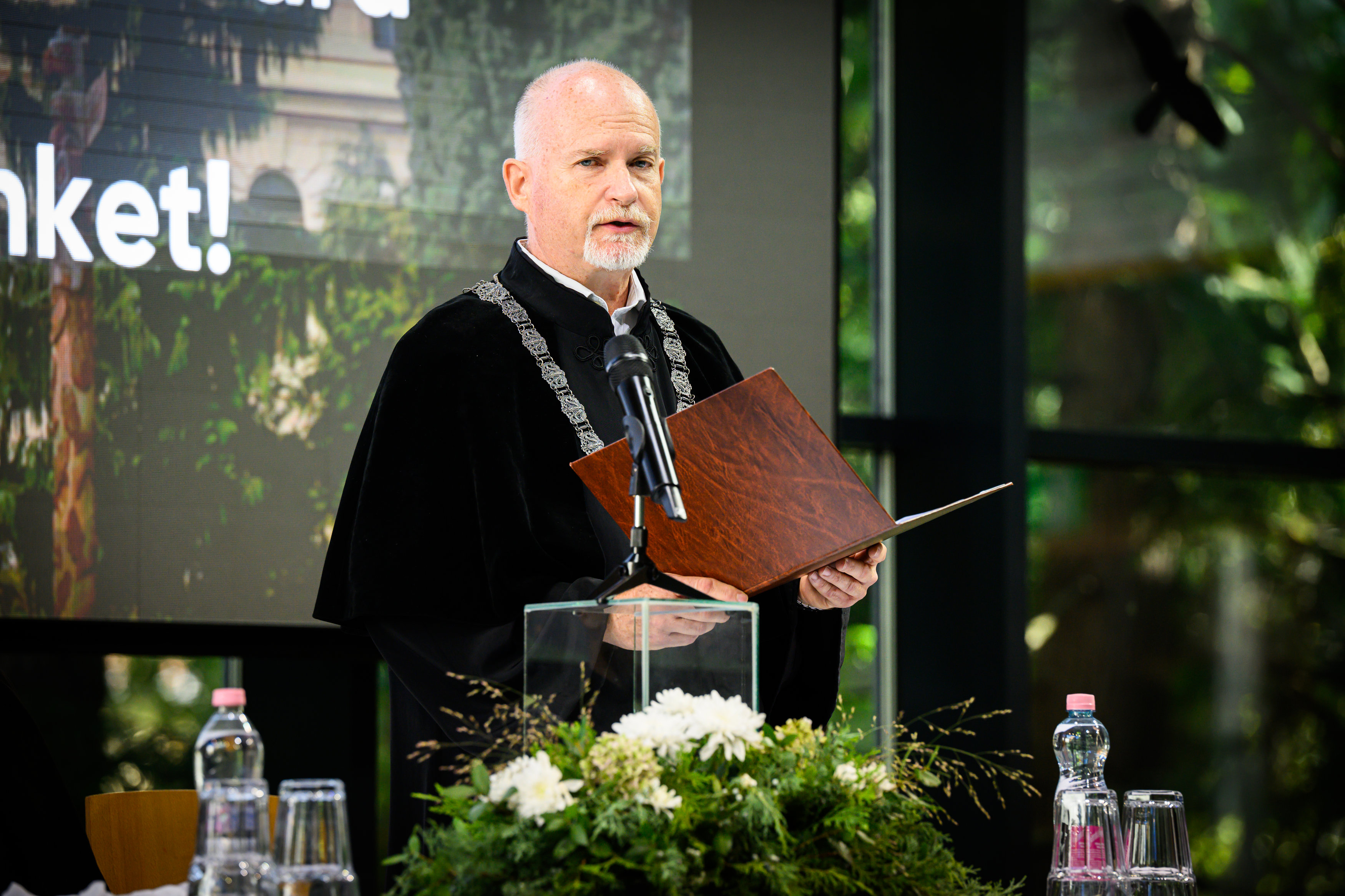 prof. dr. Alpár Tibor köszöntője